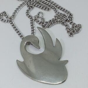 * vintage Reed & Barton large pewter swan necklace silver tone 24"